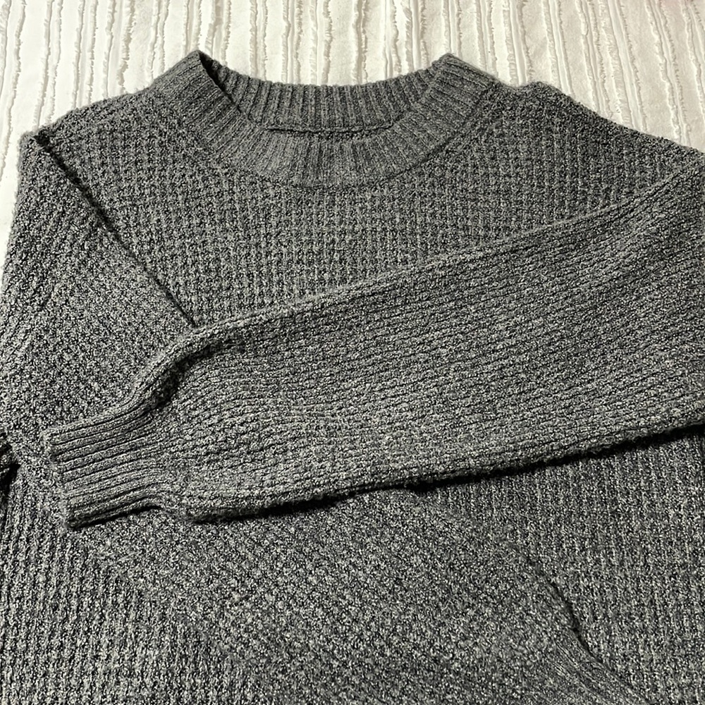 Women’s American Eagle Sweater